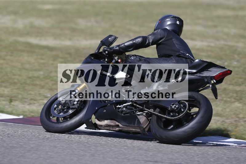 /21 17.06.2026  Ducati Schweiz Track Warmup ADR/Gruppe blau/42